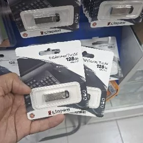 fleshka 128gb Kingston