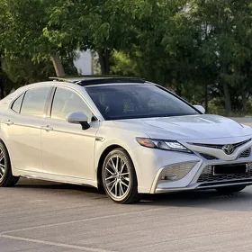 Toyota Camry 2023