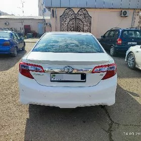 Toyota Camry 2012