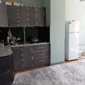 Srocna Mir 4 4 komnat