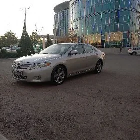 Toyota Camry 2011