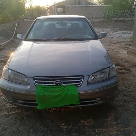 Toyota Camry 2000