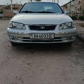 Toyota Camry 2000