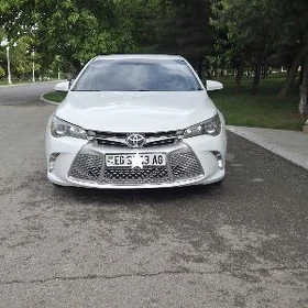 Toyota Camry 2015