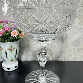 Хрустальная ваза