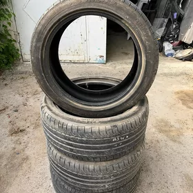 Teker Dunlop 235/45/18
