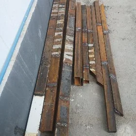 profil.  10  ×   10