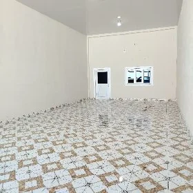 Ak tamda sklad arenda berilýär