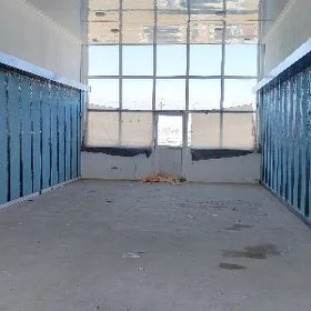 Ak tamda sklad arenda berilýär