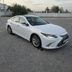 Lexus ES 350 2020