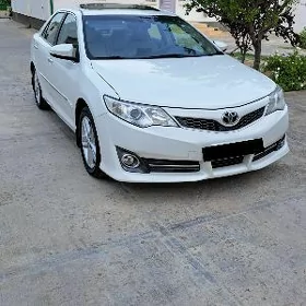 Toyota Camry 2013