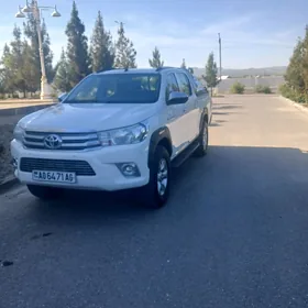 Toyota Hilux 2019