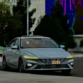 Hyundai Elantra 2025