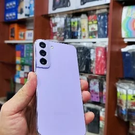 S 22 8/256 Purple