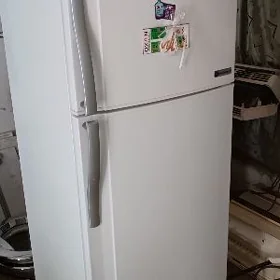 Холодильник SHARP NO FROST