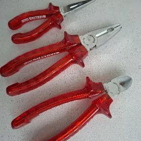 плоскогубцы