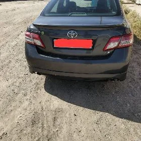 Toyota Camry 2010
