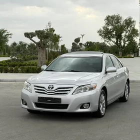 Toyota Camry 2011