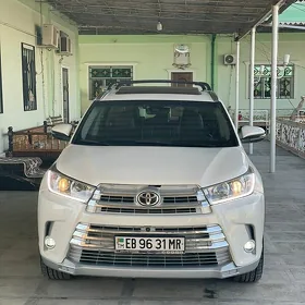 Toyota Highlander 2019