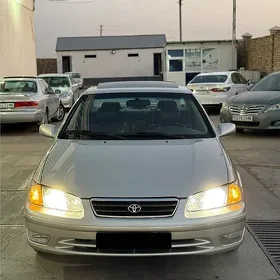 Toyota Camry 2000