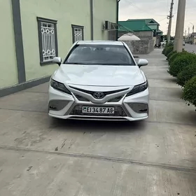 Toyota Camry 2024