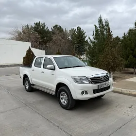 Toyota Hilux 2013