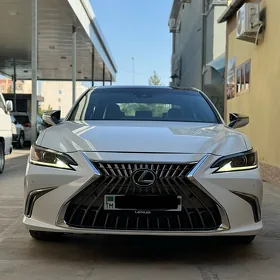 Lexus ES 350 2019