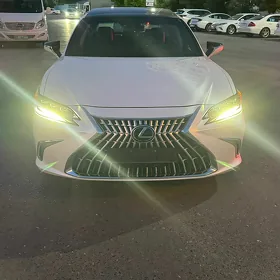 Lexus ES 350 2022