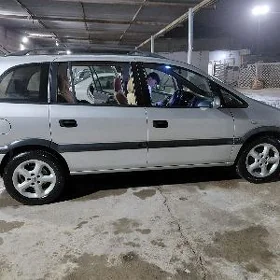 Opel Zafira 2004