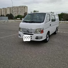 Nissan Urvan 2009