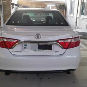 Toyota Camry 2016