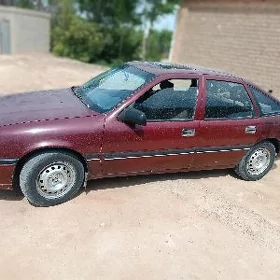 Opel Vectra 1990