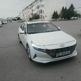 Hyundai Elantra 2021