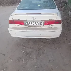 Toyota Camry 2000