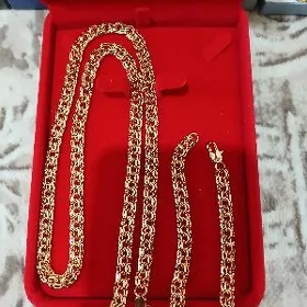 gyzyla menzes kardinal braslet