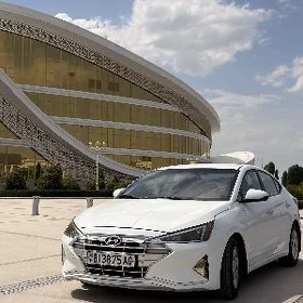 Hyundai Elantra 2019