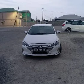 Hyundai Elantra 2020
