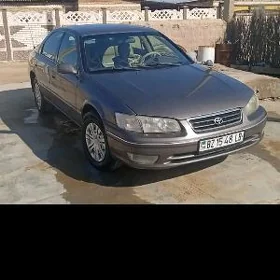 Toyota Camry 1999
