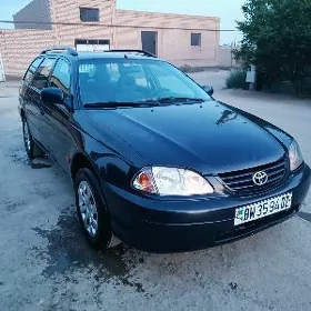 Toyota Avensis 2001