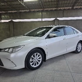 Toyota Camry 2016
