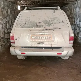 Nissan Pathfinder 2004