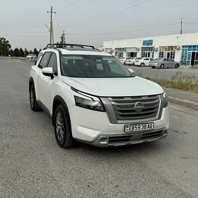 Nissan Pathfinder 2023