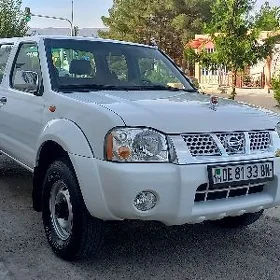 Nissan Navara 2014
