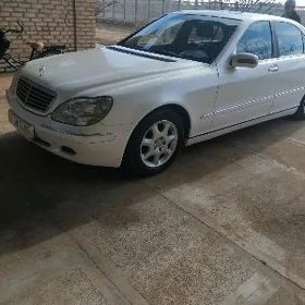Mercedes-Benz S-Class 1999