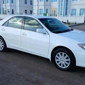 Toyota Camry 2004