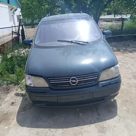 Opel Sintra 1999
