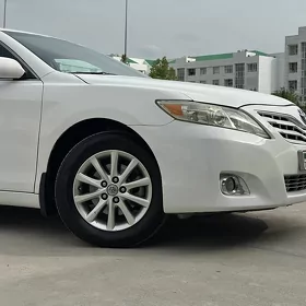 Toyota Camry 2011