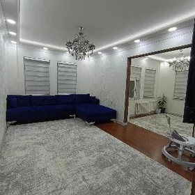 3 ком, Центр