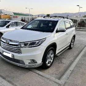 Toyota Highlander 2016