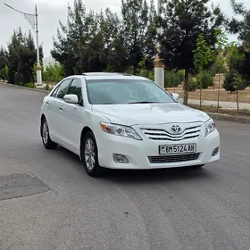 Toyota Camry 2010